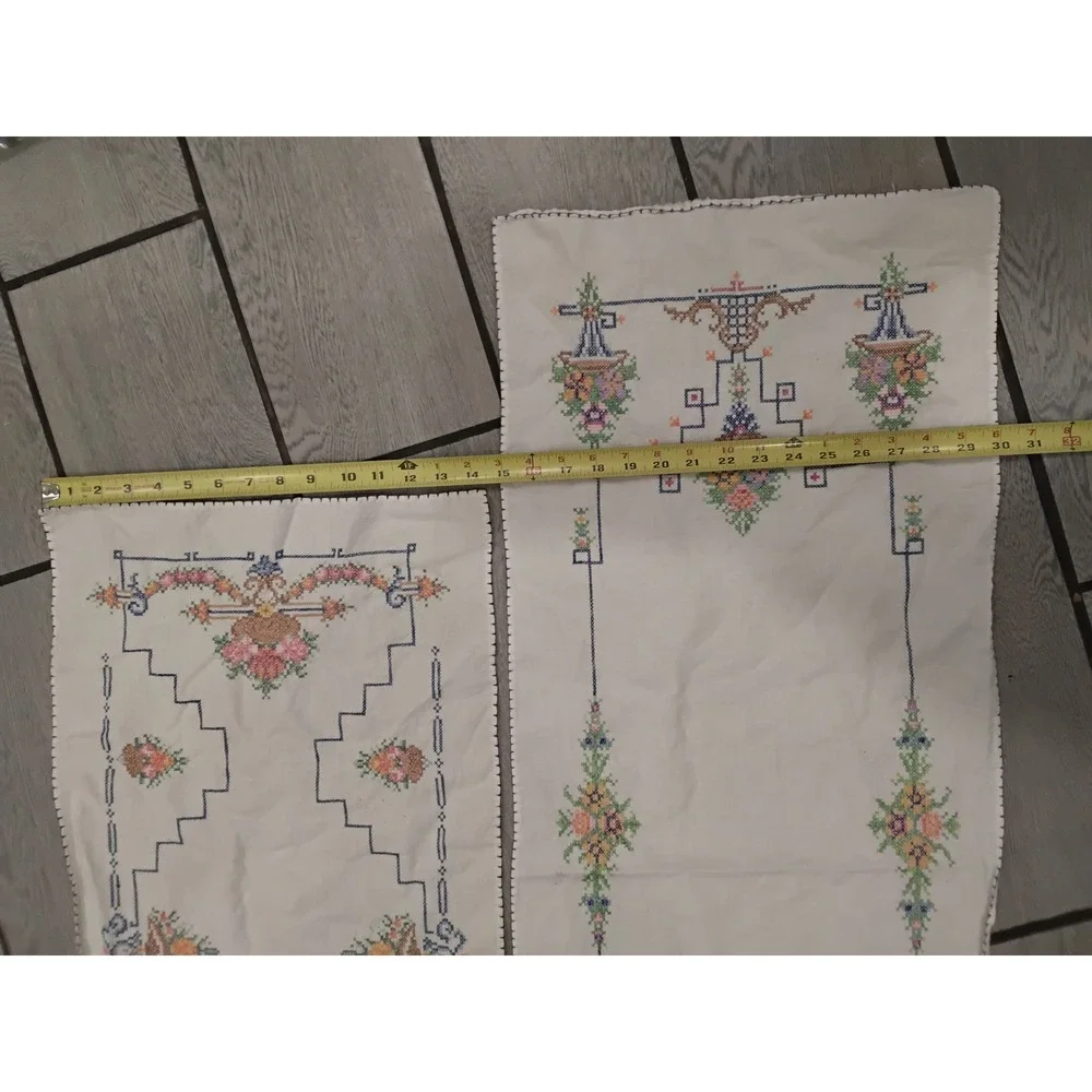 Vintage Hand Embroidered Floral Basket Table Runner Set Cross Stitch‎ White 2pc
